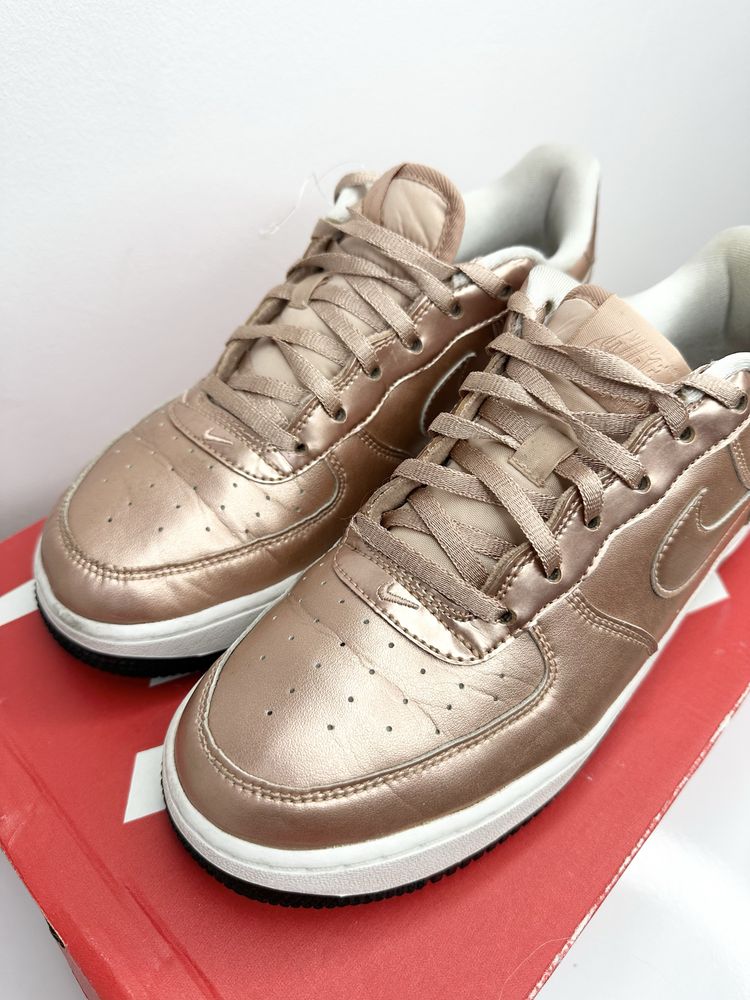 Nike Air Force 1 Rose gold(40 )25см. Маратонки
