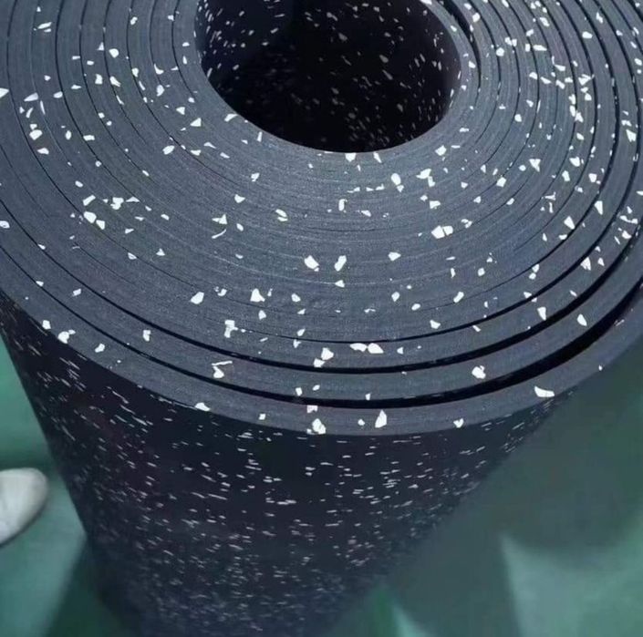 Резиновое рулонное покрытие