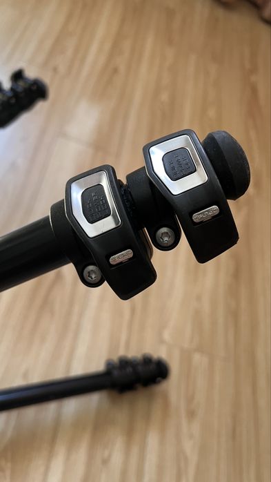 Trepied Manfrotto 190XPRO 3 ca NOU