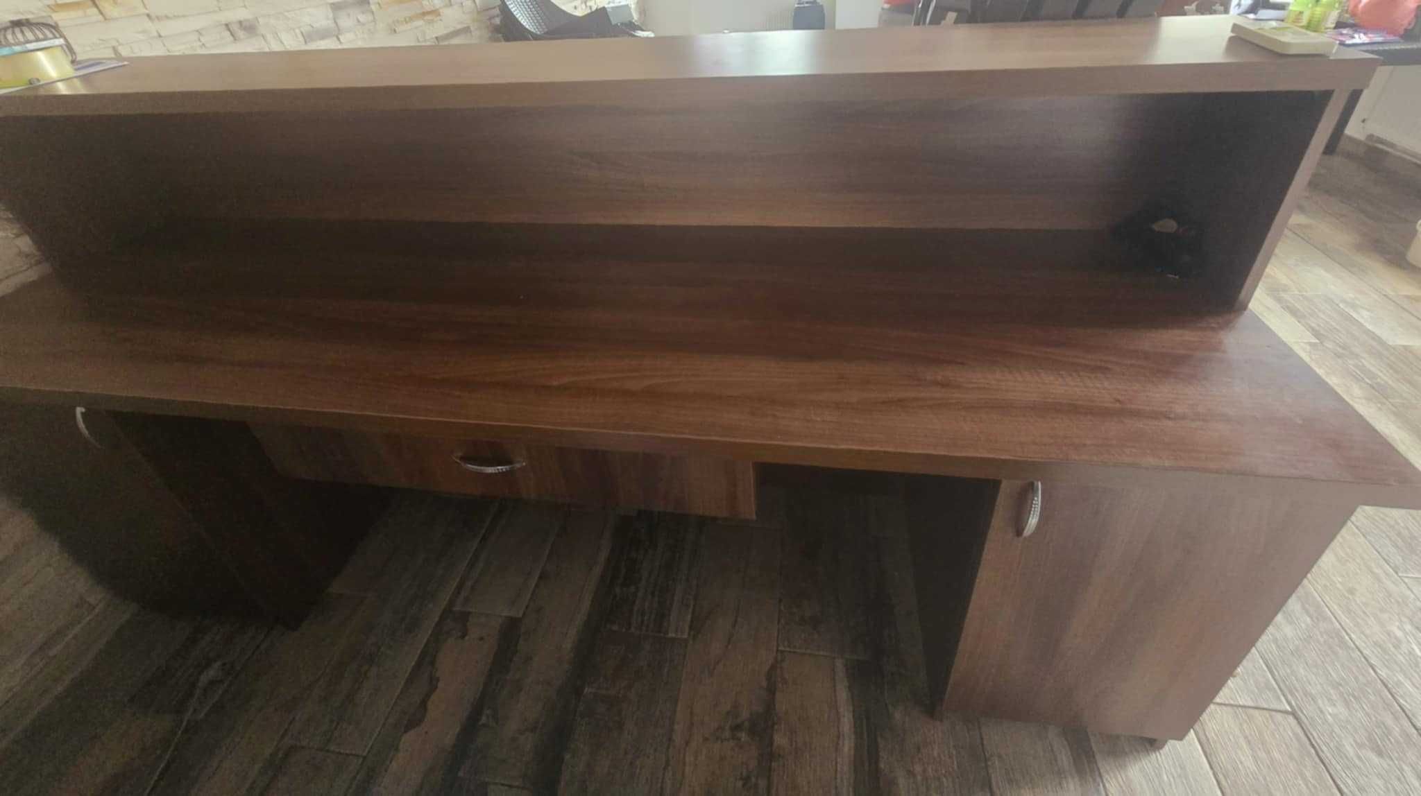 Vand tejghea aproape nouă pentru bar,magazin sau restaurant
