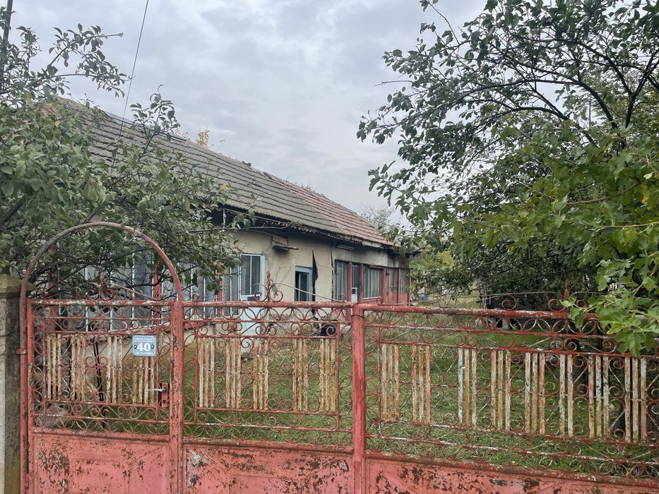 Casa veche + teren 3600m2 langa balta eligibila pentru Fonduri Europen