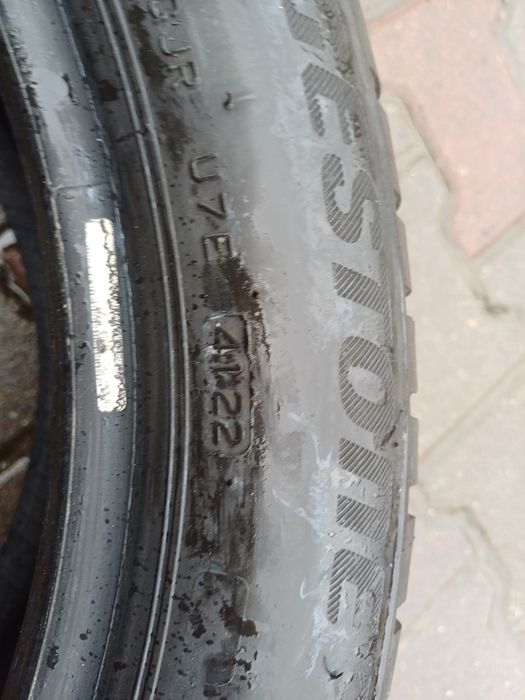 Anvelope de iarna Bridgestone 225/50/17