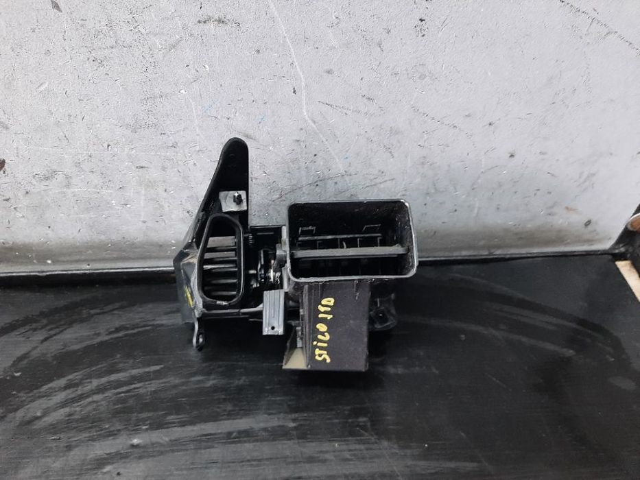 Grila aer bord dreapta fiat stilo 192 ls347901 1821920336