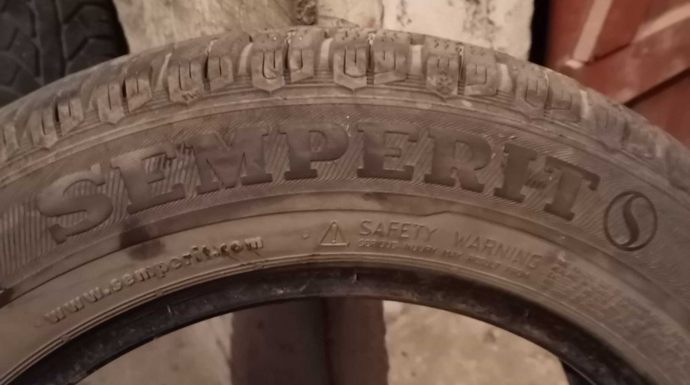 Продавам 2 броя зимни гуми 175.65.14 на 1 сезон дот 2019 Semperito