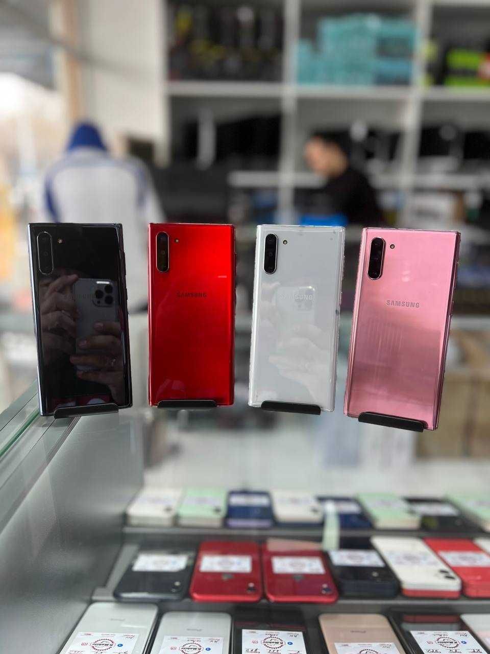 Продам Galaxy Note 10 12/256GB  в отличном состоянии