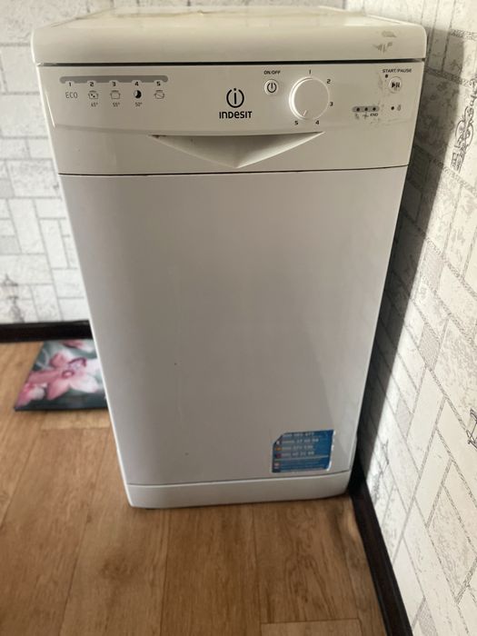 Посудомоечная машина Indesit