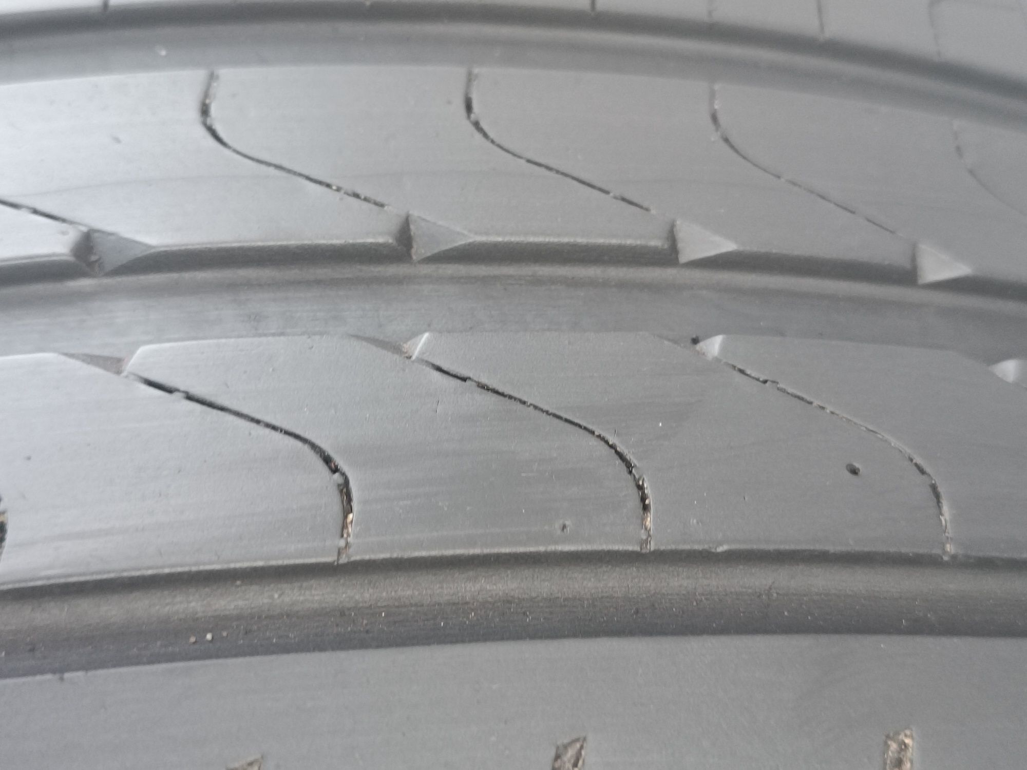 225/45/18 Pirelli