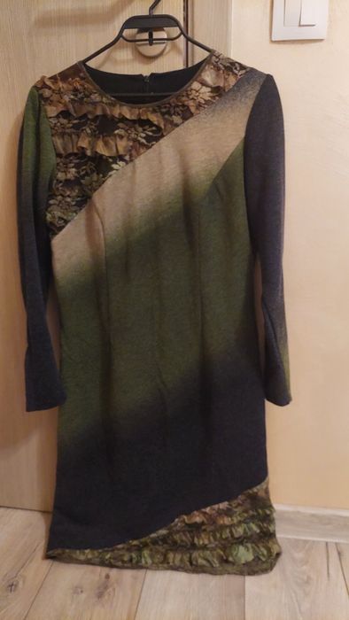 Красива нова дамска рокля, размер 42