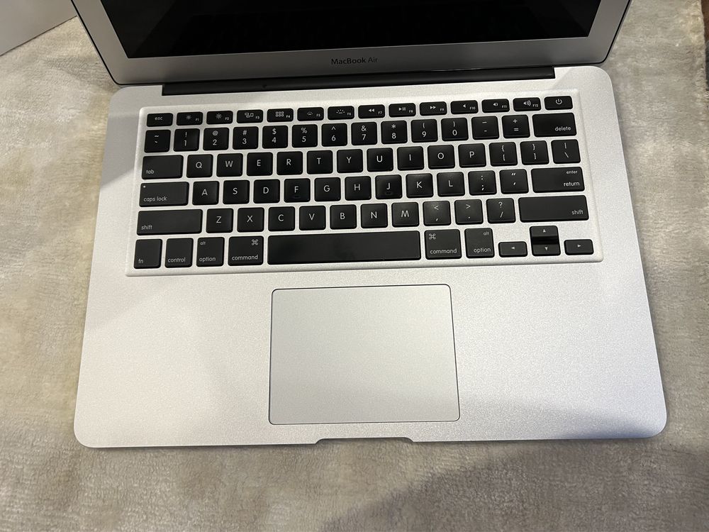 MacBook Air 13-inch, 2017