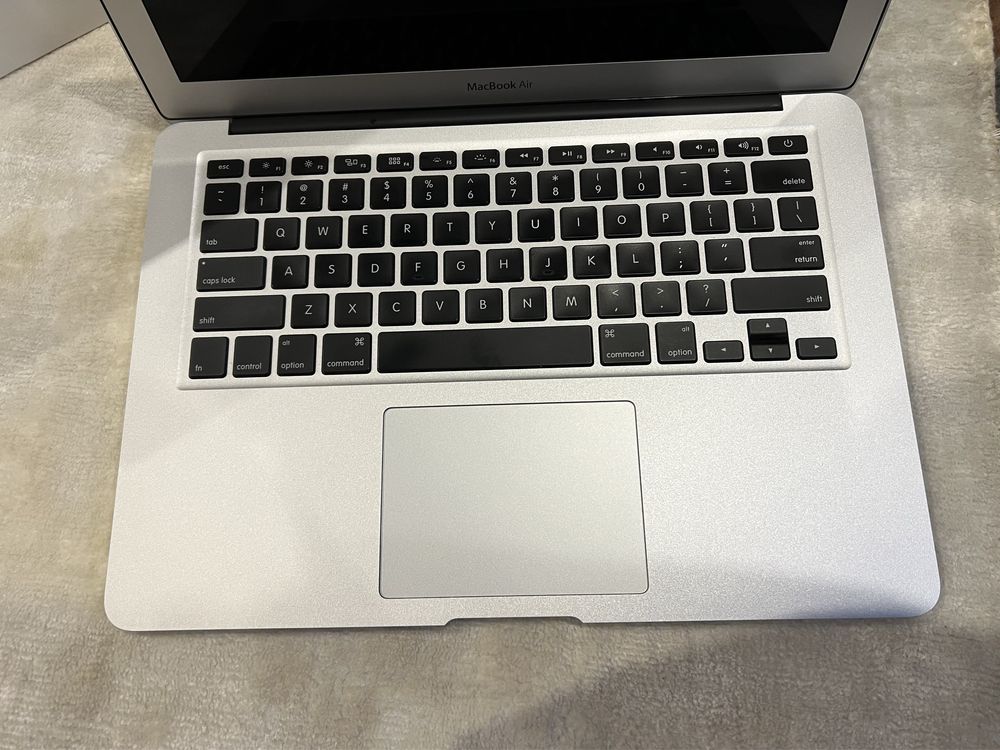 MacBook Air 13-inch, 2017