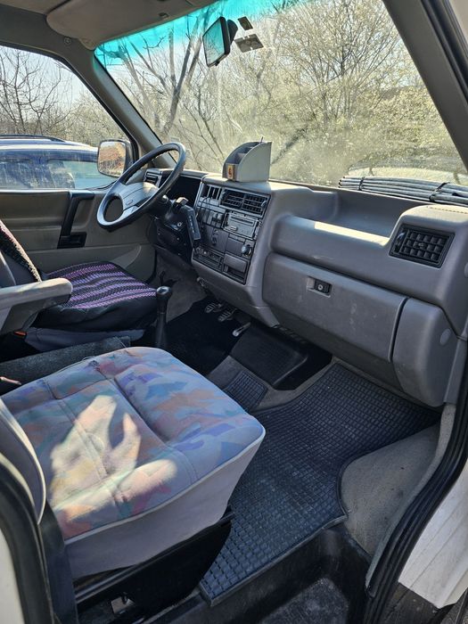 Продавам фолксваген Т4 Мултиван