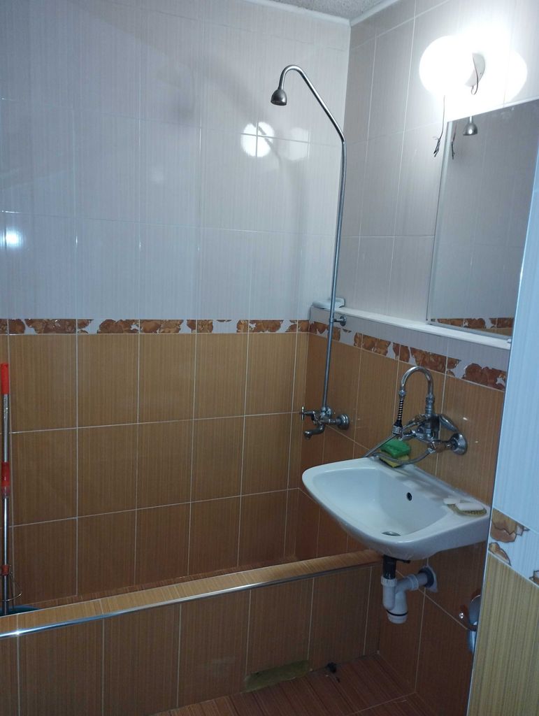 Продава се Двустаен апартамент в Габрово, Център - 67 кв.м за 2314 €/кв.м - Снимка #2