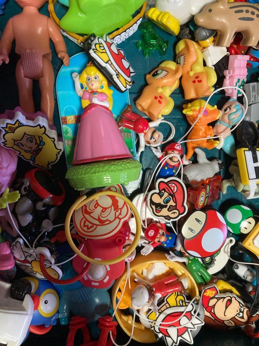 Figurine - jucării barbie/ Disney/super  Mario