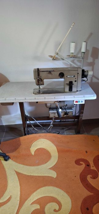 Vand masina de cusut profesionala