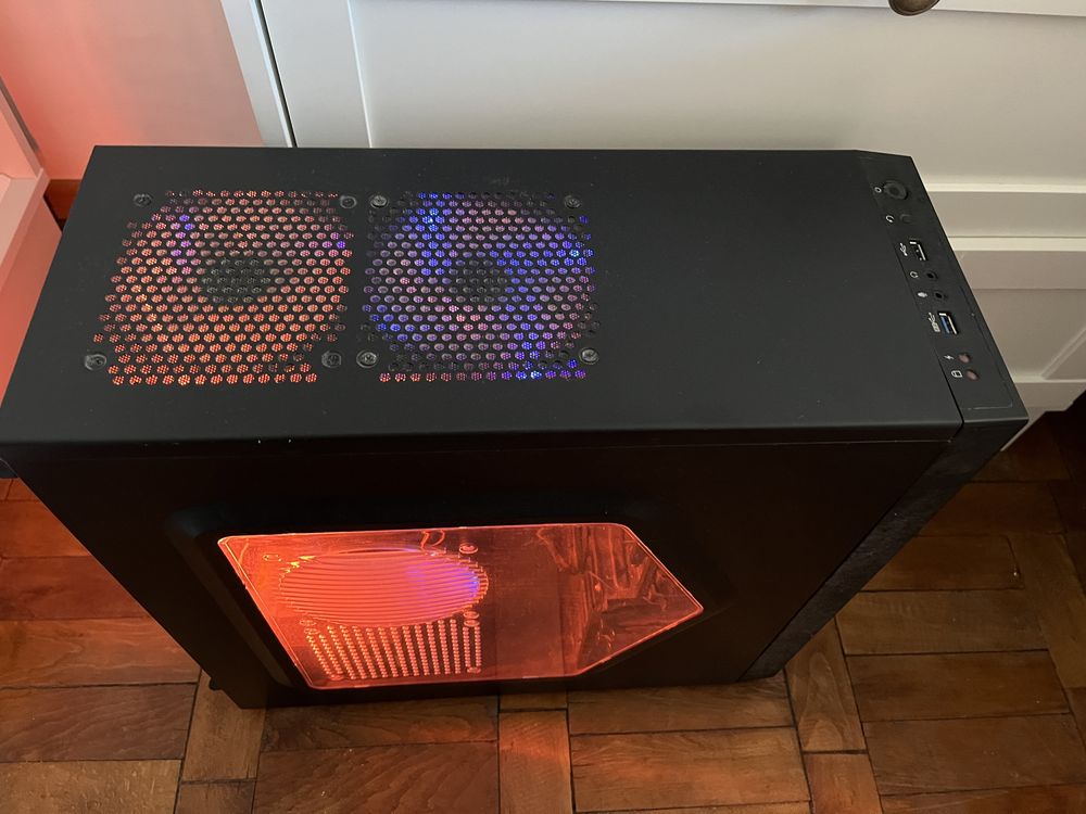 Pc gaming Acer Aspire x3995 + monitor Samsung + scaun gaming!