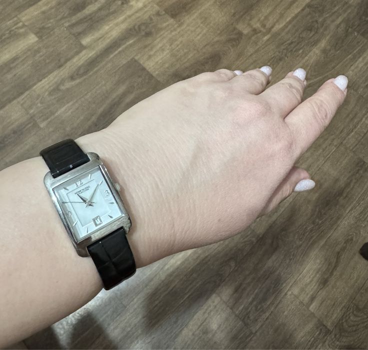 Kenneth Cole Reaction Watch Silver Tone With leather Black Band