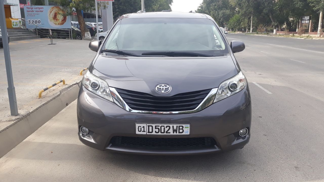 Toyota Cienna Holati Ideal Ishi Yo'q