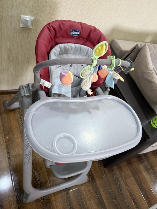 Детский стульчик Chicco для кормления