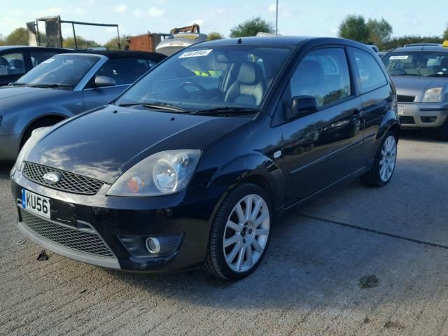 Dezmembrez Fiesta ST 2.0 150 HP 2006