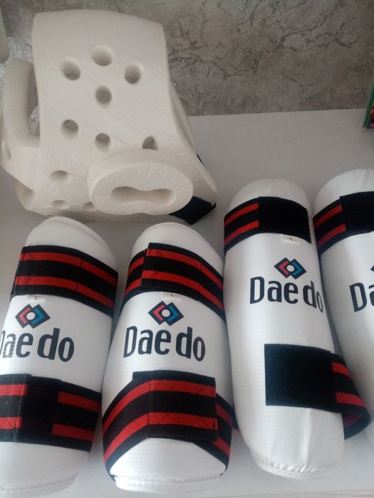 Продам кимоно и экипировку для борьбы не дорого