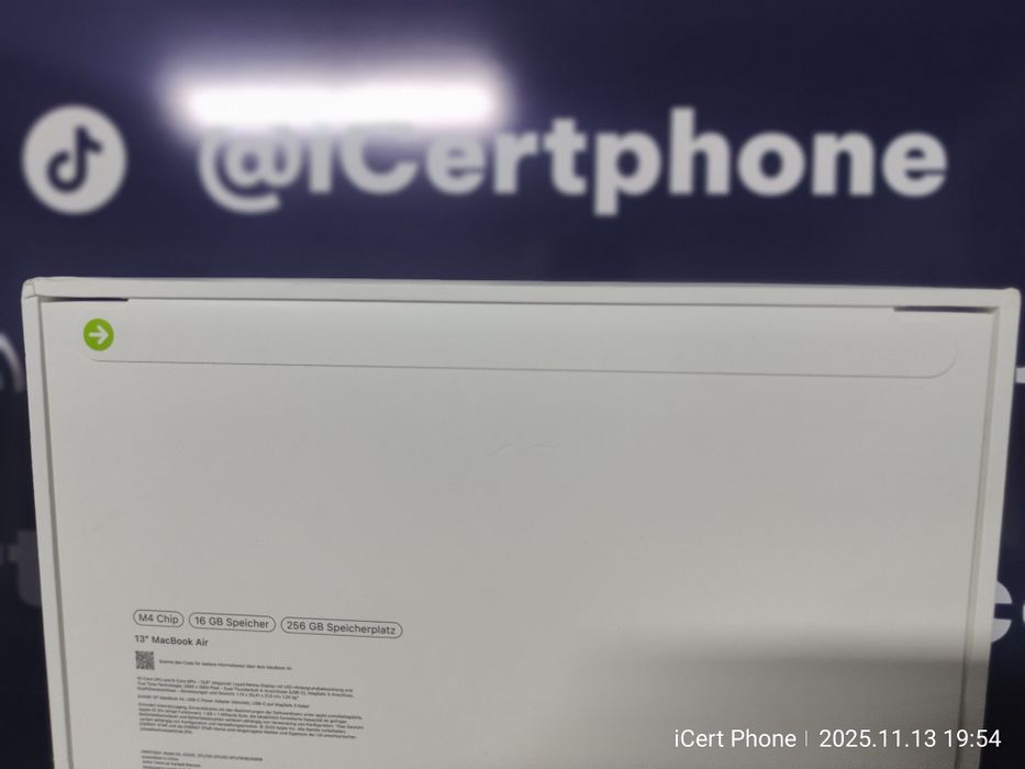 Apple MacBook Air M4 256 GB, Nou