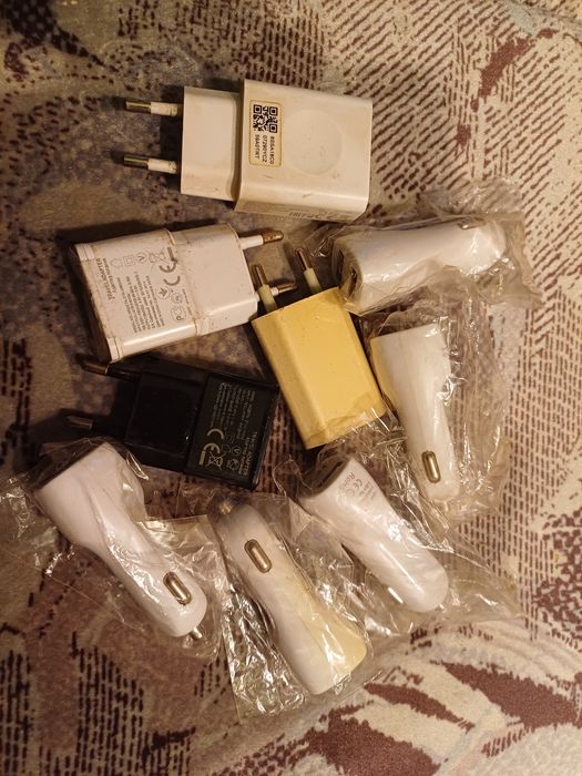 Vând diverse încărcătoare