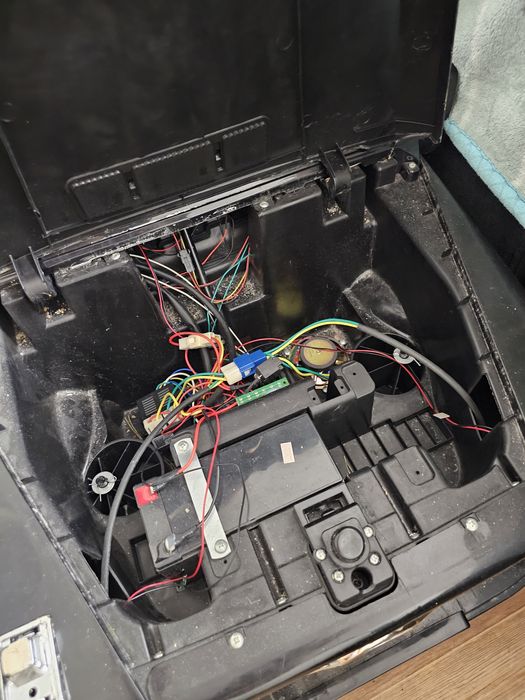 Продам игрушка машина