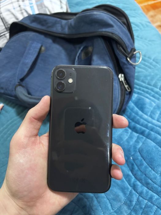 Айфон 11 продам