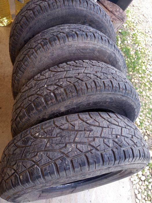 Гуми Sunfull 245/75/16