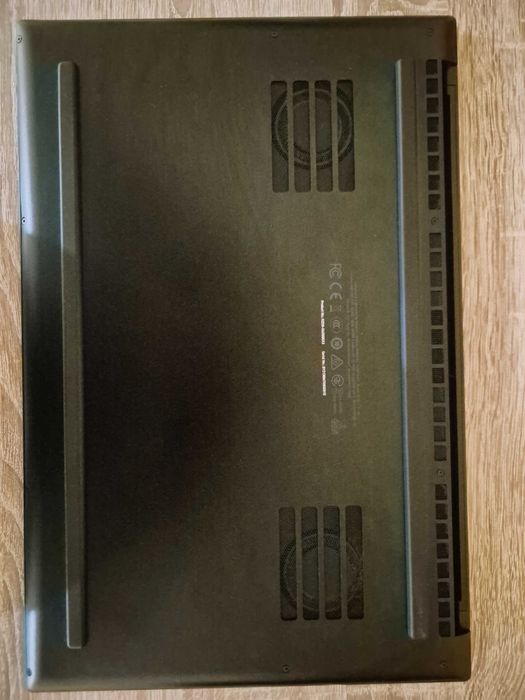 Razer Blade 15 на части