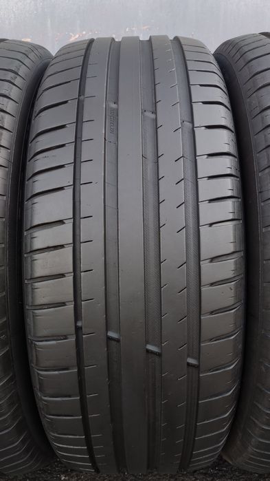 4бр. летни гуми 225/55/19 Michelin Pilot Sport 4, SUV
dot23
7.3mm
Мног