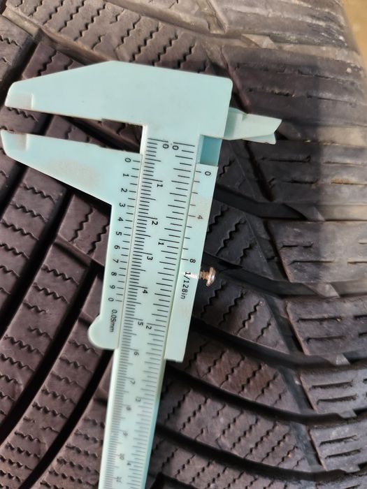 Всесезонни гуми 235 45 17