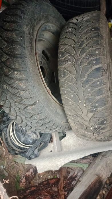 Продам зимние шины R13  2 шт за 30000 теңге