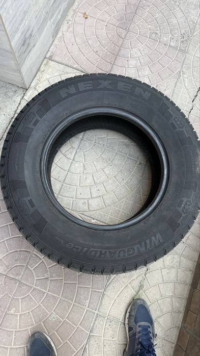 Зимние шины 265/65/17