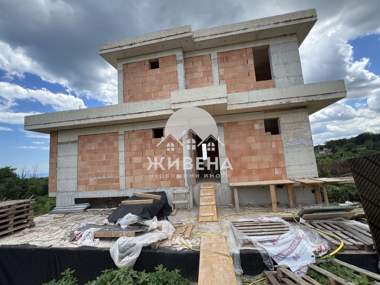 Продава се Къща в Варна, м-т Боровец - юг - 330 кв.м за 816 €/кв.м - Снимка #12