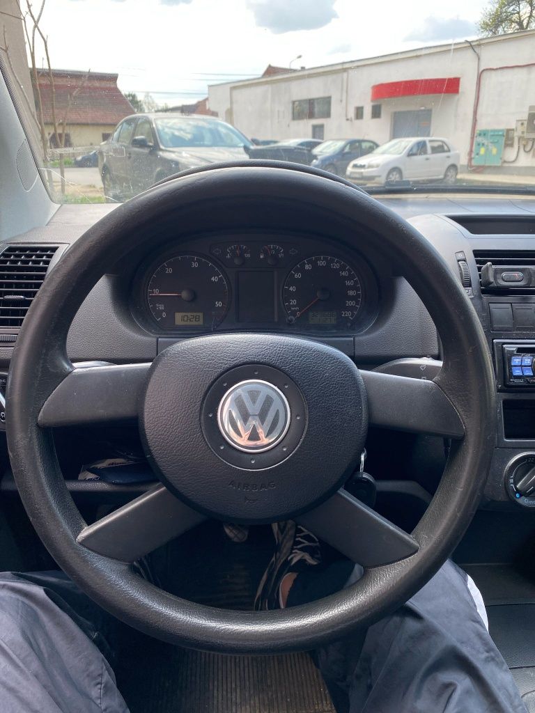 Vând Polo 1.4 TDI