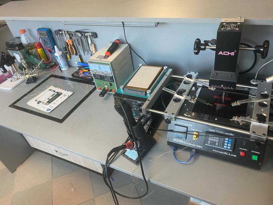 Продавам бизнес 3в1. Онлайн магазин със сервиз за компютри и телефони.