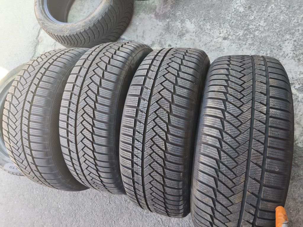 225/55/17" 4бр Continental winter contact 830 Rft,dot3823,7-8mm