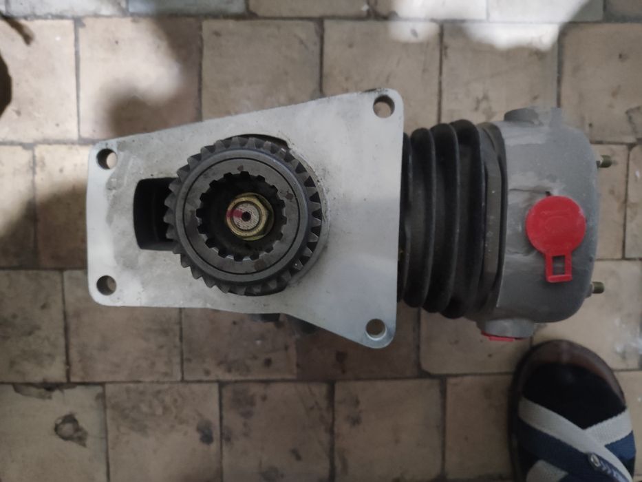 Компрессор Деу-12 новый Корея