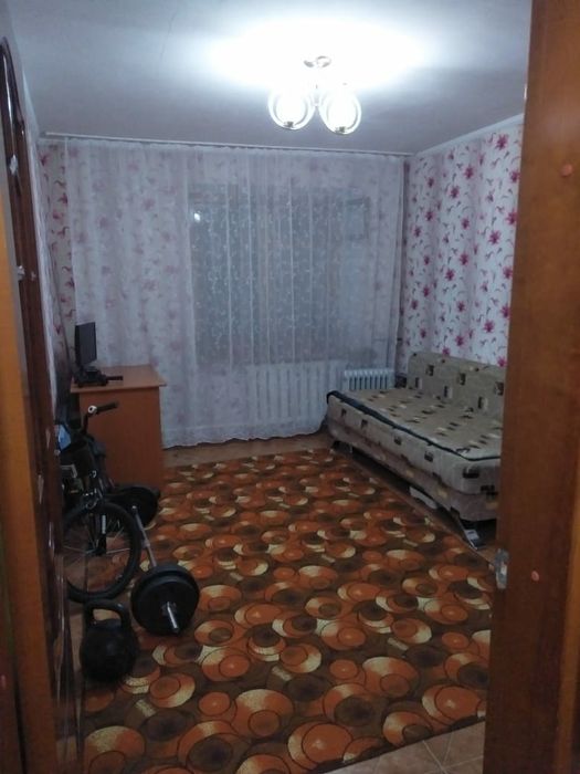 Продаю 2х комн Карбышева 14/2