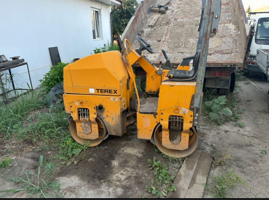 Inchiriez excavator 23t, 14t