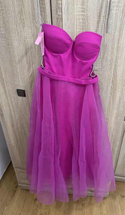 Rochie roz cu sclipici