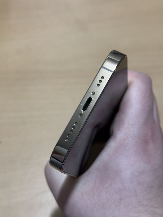 iPhone 13 Pro - Gold - 128 GB - Много запазен