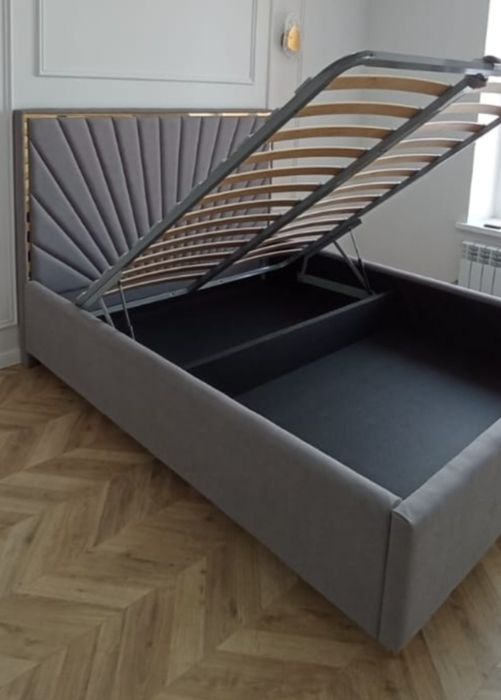 Кровать двухспальная