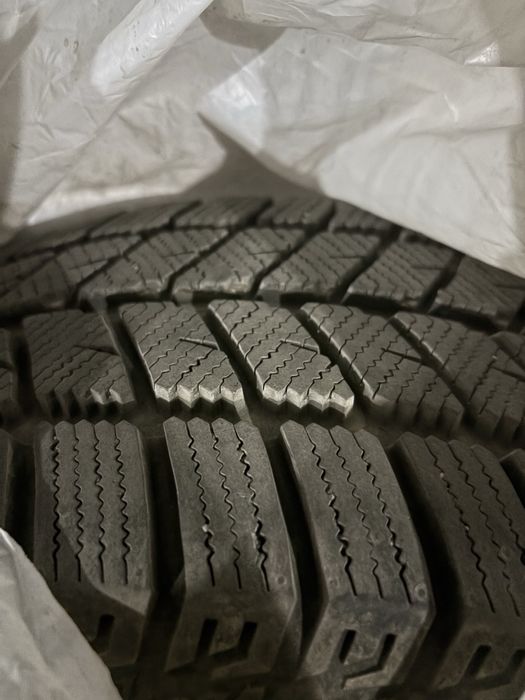 Джанти с зимни гуми за Дачия,Рено