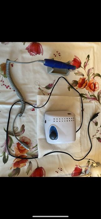 Аппарат маникюрный педикюрный