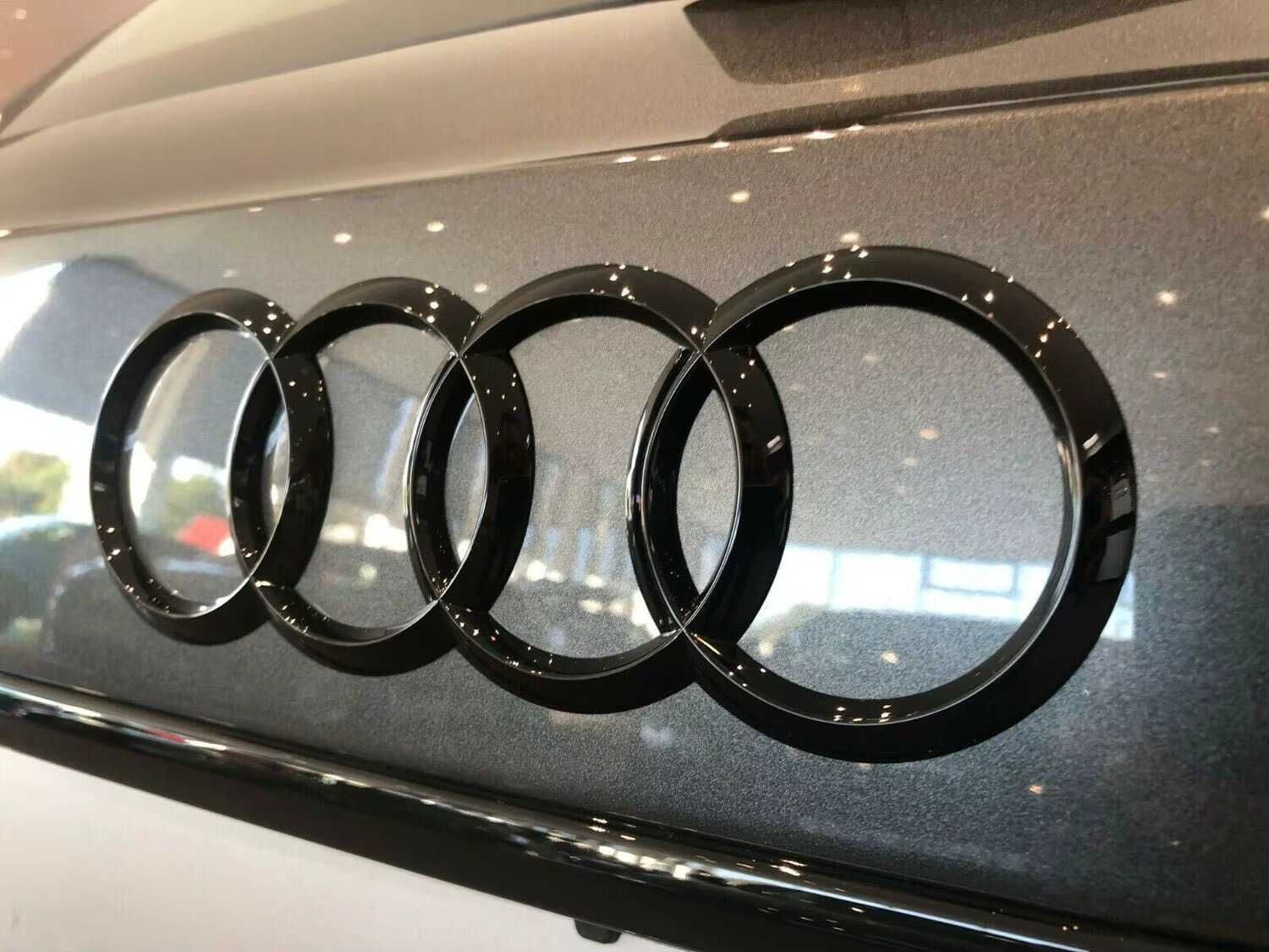 Embleme Logo Audi Grila Fata sau Portbagaj 175/192/216/273/285mm, Negr