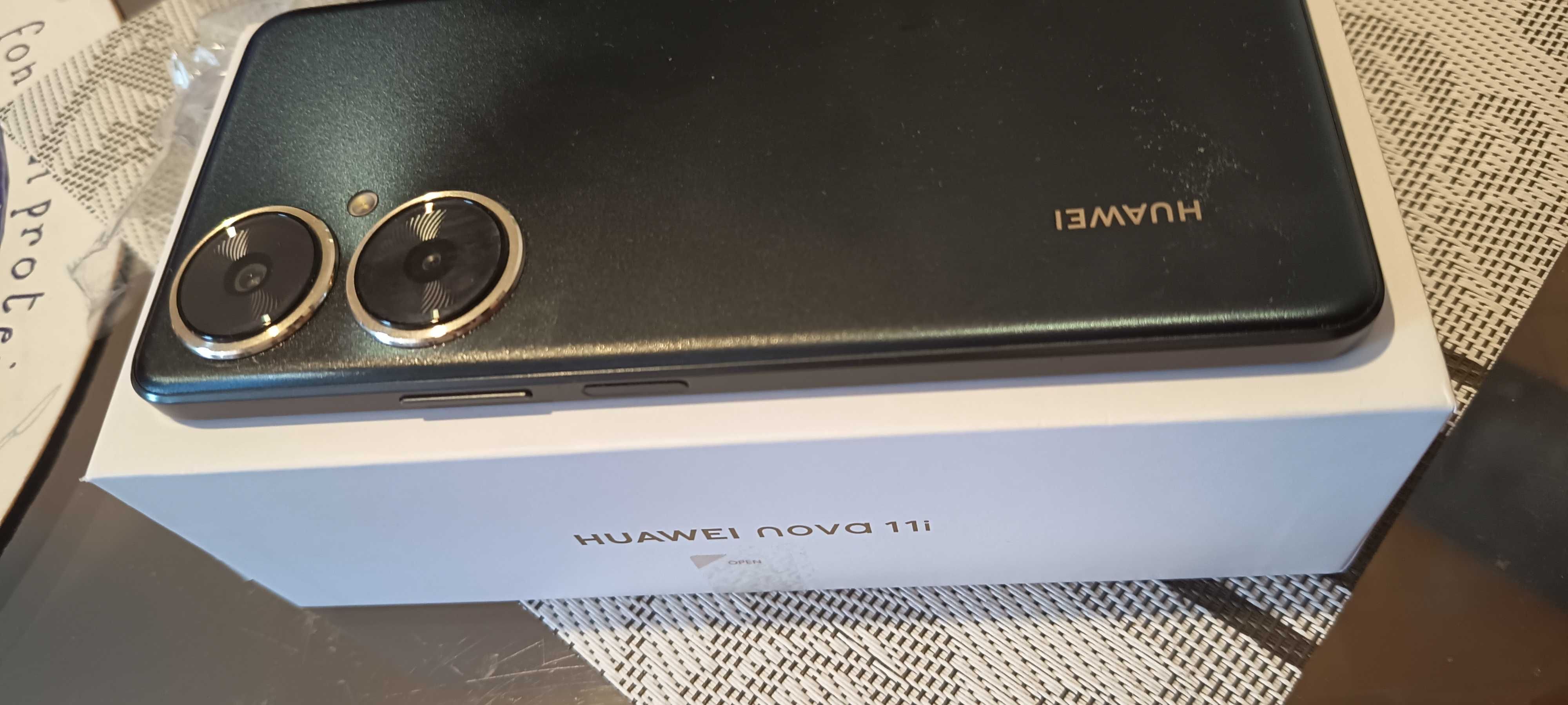 Продавам Huawei nova 11i