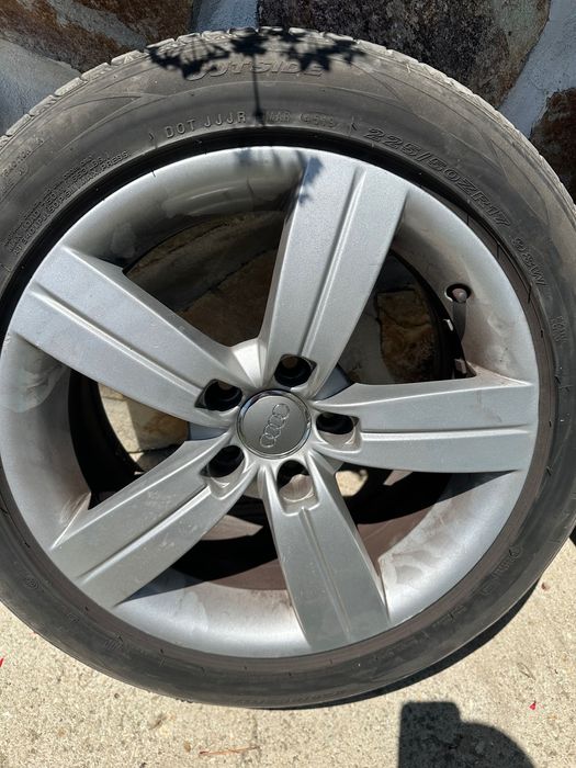 225/50R17 между болтово разстояние 5х112.