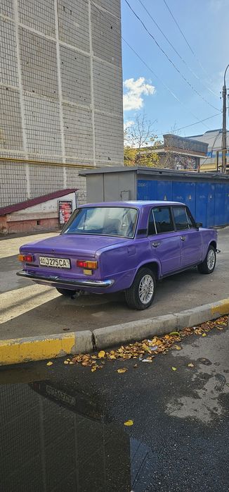 Прадаётся ваз 21011 бинзин